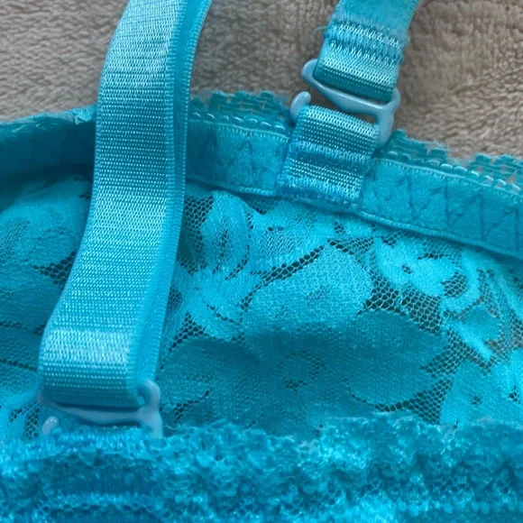 Torrid Aqua Lace Bandeau - Picture 4 of 4